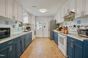 8400 Falcon Crest Cir, Angier, NC 27501 - Photo 10