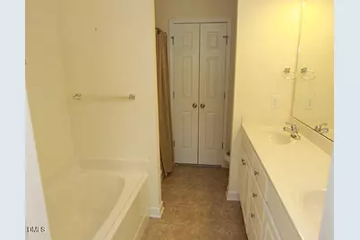 7236 Aquinas Avenue, Raleigh, NC 27617 - Photo 8