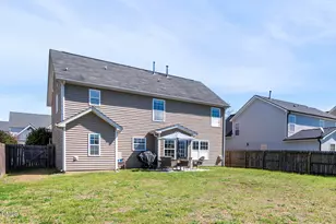 414 Branchmoor Ct, Fuquay Varina, NC 27526 - Photo 4