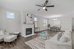 105 Bridge St, Fuquay-Varina, NC 27526 - Photo 4