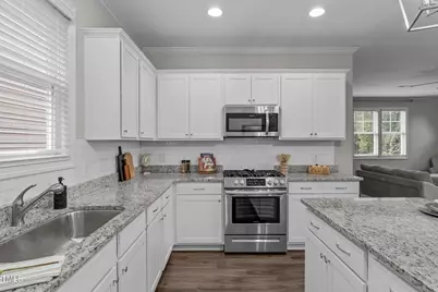 105 Bridge Street, Fuquay Varina, NC 27526 - Photo 8