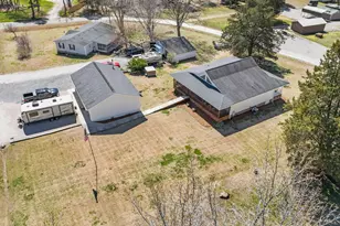 35 Hummingbird Ln, Henderson, NC 27537 - Photo 22