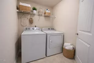 811 Brier Crossings Loop, Durham, NC 27703 - Photo 8