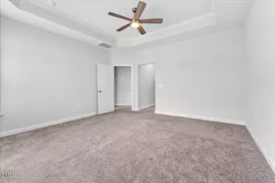 609 Crooked Pine Dr, Cary, NC 27519 - Photo 28