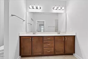 609 Crooked Pine Dr, Cary, NC 27519 - Photo 32