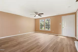 5503 Bringle Ct, Raleigh, NC 27610 - Photo 8