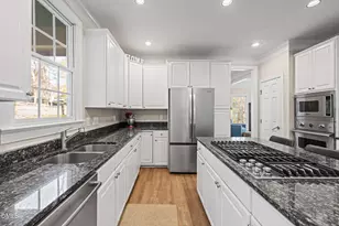 203 Wyndham Dr, Chapel Hill, NC 27516 - Photo 10