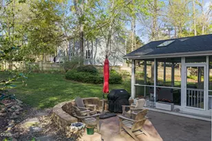 203 Wyndham Dr, Chapel Hill, NC 27516 - Photo 52