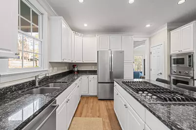 203 Wyndham Drive, Chapel Hill, NC 27516 - Photo 10