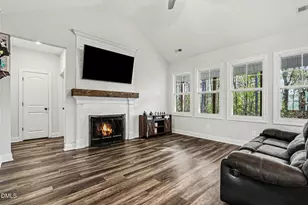 245 Creek Crossing Dr, Benson, NC 27504 - Photo 4