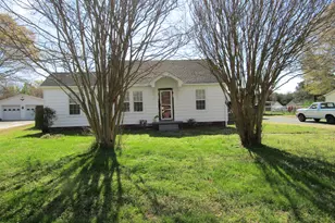 1719 Lower Hopedale Rd, Burlington, NC 27217 - Photo 1