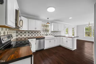 24 Country Side Drive, Roxboro, NC 27574 - Photo 8