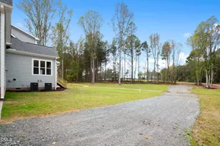 202 Batten Pond Rd, Selma, NC 27576 - Photo 6