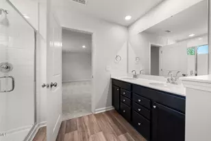 562 Brickview Ct, Sanford, NC 27330 - Photo 16