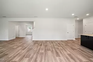 562 Brickview Ct, Sanford, NC 27330 - Photo 8