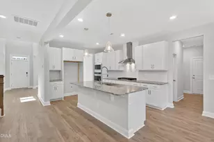 355 Margot Manor Dr, Benson, NC 27504 - Photo 8