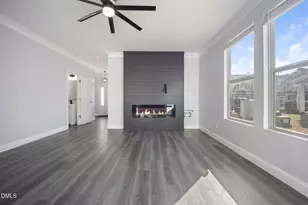201 Leighann Ridge Ln, Rolesville, NC 27571 - Photo 2