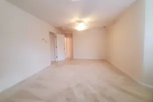 136 Trafalgar Ln, Cary, NC 27513 - Photo 16