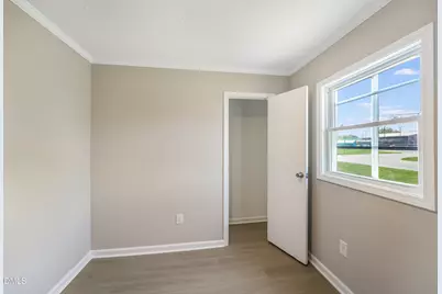 210 S Brevard Street, Selma, NC 27576 - Photo 18