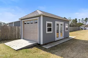 113 Lexington Dr, Sanford, NC 27332 - Photo 18