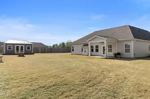 113 Lexington Dr, Sanford, NC 27332 - Photo 14