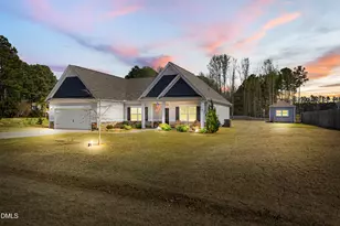 113 Lexington Dr, Sanford, NC 27332 - Photo 2