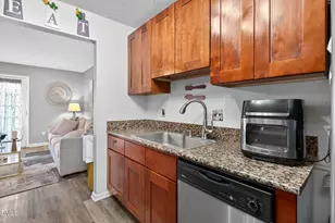 560 Darby Glen Ln, Durham, NC 27713 - Photo 16