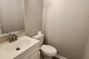 5820 Sentinel Dr, Raleigh, NC 27609 - Photo 10