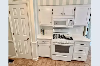 180 Montrose Drive, Durham, NC 27707 - Photo 18