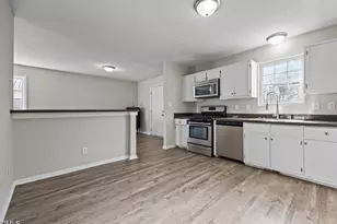 100 Bruces Ln, Dunn, NC 28334 - Photo 6