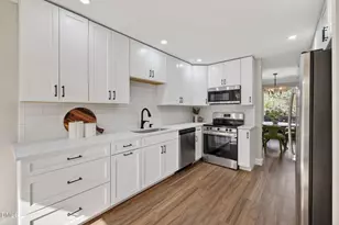 214 Hanover Pl, Cary, NC 27511 - Photo 10