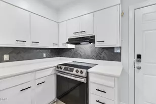 513 NW Maxine St, Fayetteville, NC 28303 - Photo 18
