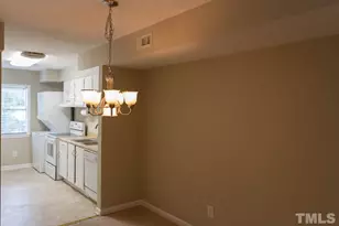 109 Scott Ln, Chapel Hill, NC 27514 - Photo 4