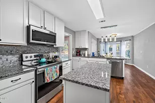 112 Jasmine Valley Ct, Holly Springs, NC 27540 - Photo 4