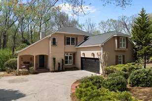 306 Helmsdale Dr, Chapel Hill, NC 27517 - Photo 1