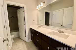 28 Grandwood Cir, Durham, NC 27712 - Photo 4