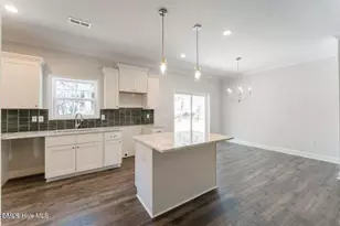 209 Telluride Ct, Aberdeen, NC 28315 - Photo 4