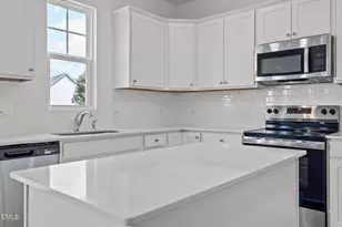 38 Kidderminster Ct, Zebulon, NC 27597 - Photo 10