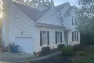 8 Arrowwood Ct, Durham, NC 27712 - Photo 2