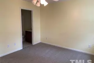 8914 Thornton Garden Ln, Raleigh, NC 27616 - Photo 8