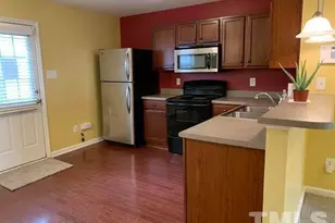 8914 Thornton Garden Ln, Raleigh, NC 27616 - Photo 2