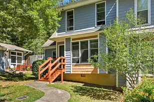 101 Thomas Ln, Carrboro, NC 27510 - Photo 2