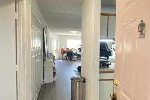 1220 University Ct, Raleigh, NC 27606 - Photo 4