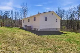 1390 Hodges Dairy Rd, Yanceyville, NC 27379 - Photo 14