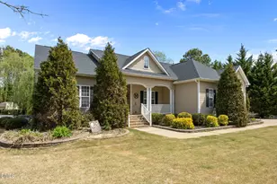 887 Coachman Way, Sanford, NC 27332 - Photo 2