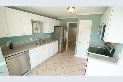 1427 Quarter Point, Raleigh, NC 27615 - Photo 4
