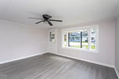 601 E Townsend Street, Dunn, NC 28334 - Photo 8