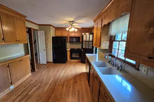 3301 Caldwell Dr, Raleigh, NC 27607 - Photo 12