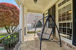 312 Allenhurst Pl, Cary, NC 27518 - Photo 4