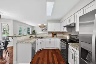 101 Durington Pl, Cary, NC 27518 - Photo 16